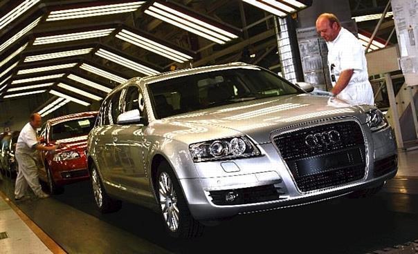 Montage des Audi A6 Avant im Werk Neckarsulm